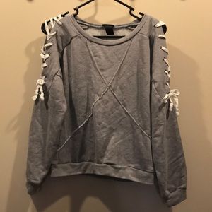 super cute sweatshirt!